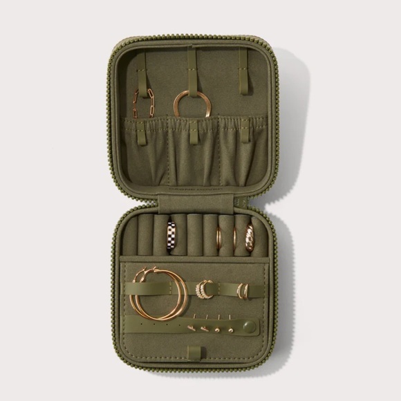 Dagne Dover frankie jewelry case in color moss - Picture 1 of 4